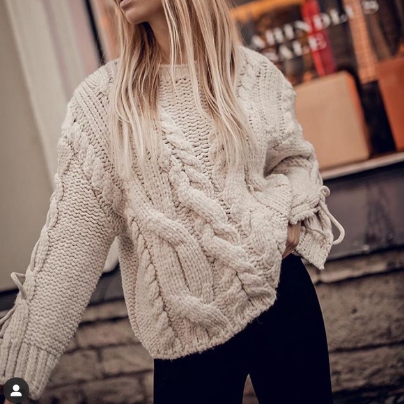 Zara Ribbed Knit Sweater - Picture 2 of 7